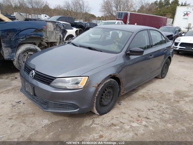 2013 Volkswagen Jetta 2.0l Trendline/2.0l Trendline+ მანქანა იყიდება აუქციონზე, vin: 3VW2K7AJ1DM391954, აუქციონის ნომერი: 12578574