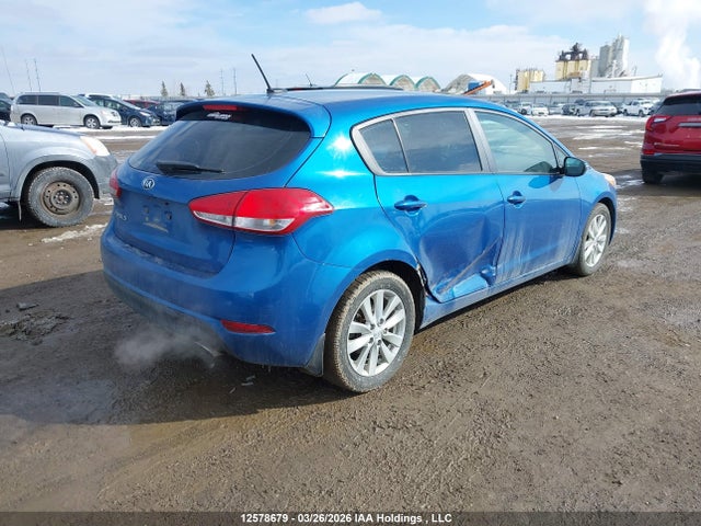 12578679 :رقم المزاد ، KNAFK5A87F5295581 vin ، 2015 Kia Forte Lx مزاد بيع