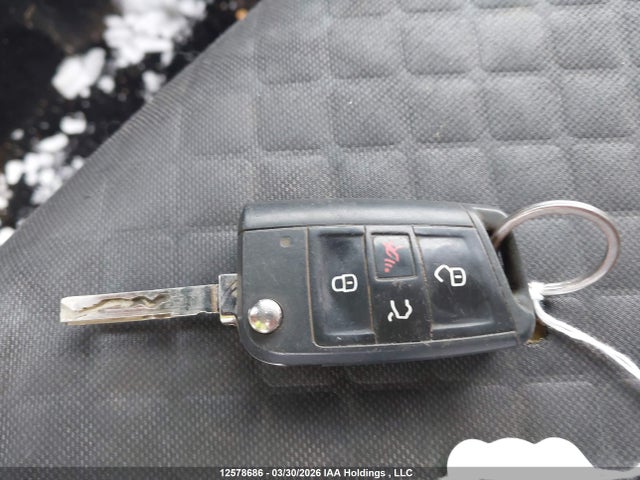 3VV0B7AX4KM122795 Volkswagen TIGUAN S