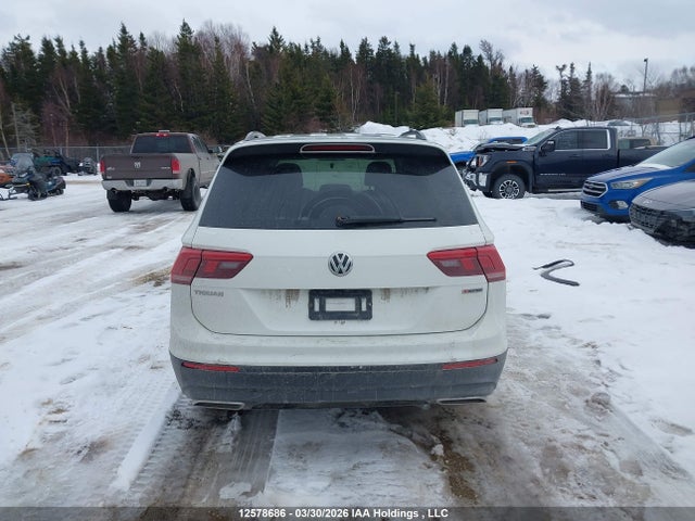 3VV0B7AX4KM122795 Volkswagen TIGUAN S