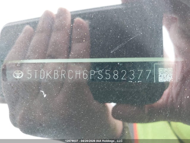 2023 Toyota Highlander Hybrid Xle მანქანა იყიდება აუქციონზე, vin: 5TDKBRCH6PS582377, აუქციონის ნომერი: 12579037