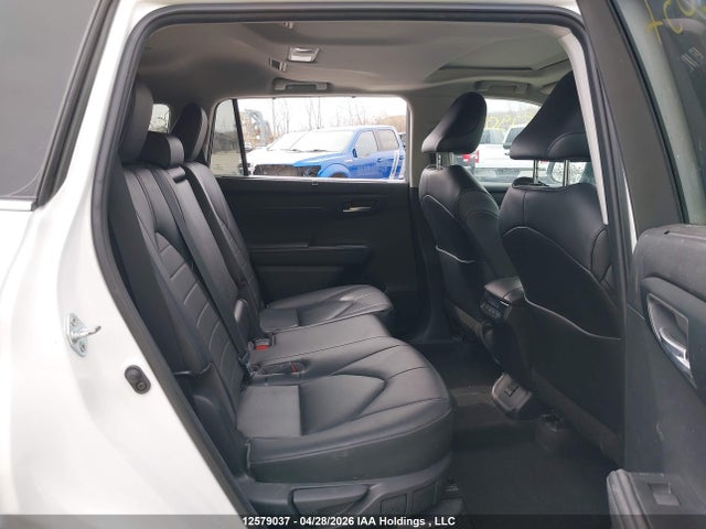 2023 Toyota Highlander Hybrid Xle მანქანა იყიდება აუქციონზე, vin: 5TDKBRCH6PS582377, აუქციონის ნომერი: 12579037