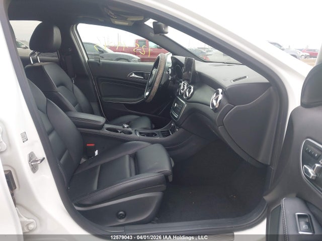 WDCTG4GB3KJ537976 Mercedes-Benz Gla 250 4matic