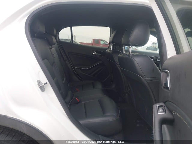 WDCTG4GB3KJ537976 Mercedes-Benz Gla 250 4matic