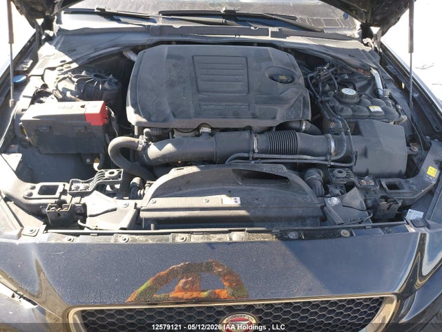 SAJAK4FX6JCP39210 Jaguar Xe Prestige