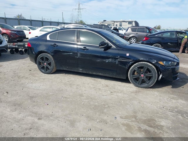 SAJAK4FX6JCP39210 Jaguar Xe Prestige