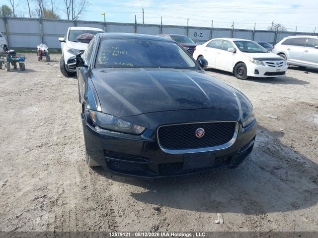SAJAK4FX6JCP39210 Jaguar Xe Prestige