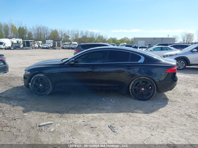 SAJAK4FX6JCP39210 Jaguar Xe Prestige