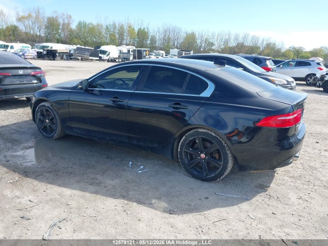 SAJAK4FX6JCP39210 Jaguar Xe Prestige