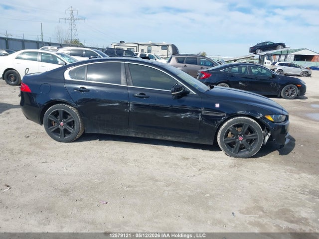 SAJAK4FX6JCP39210 Jaguar Xe Prestige