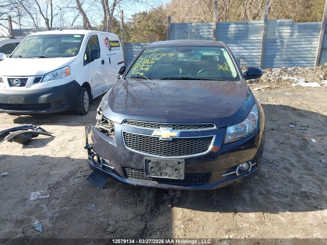 1G1PE5SB1E7256831 Chevrolet Cruze 2lt