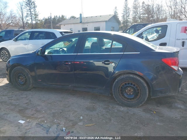 1G1PE5SB1E7256831 Chevrolet Cruze 2lt