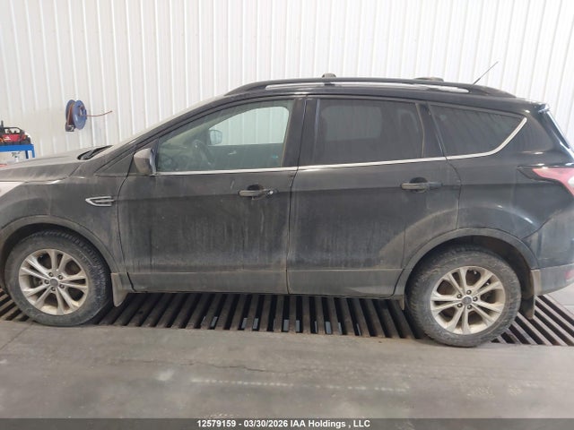 1FMCU9GD1HUD70145 Ford ESCAPE SE