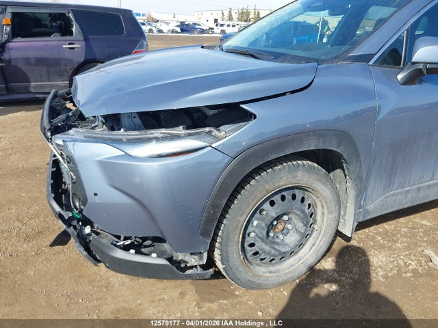 12579177 :رقم المزاد ، 7MUDAABG4RV102013 vin ، 2024 Toyota Corolla Cross Xle مزاد بيع