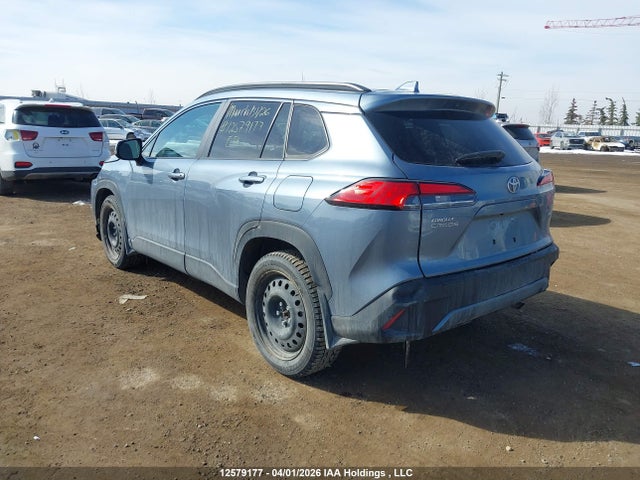 12579177 :رقم المزاد ، 7MUDAABG4RV102013 vin ، 2024 Toyota Corolla Cross Xle مزاد بيع