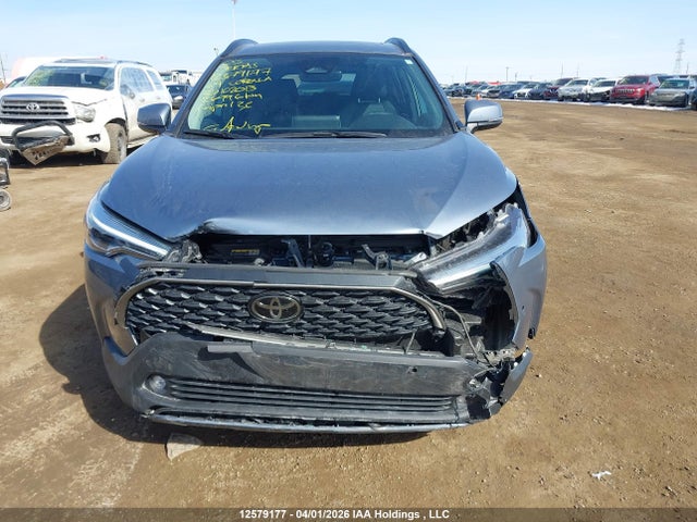 12579177 :رقم المزاد ، 7MUDAABG4RV102013 vin ، 2024 Toyota Corolla Cross Xle مزاد بيع
