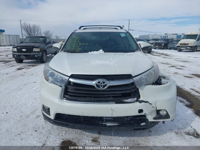 12579180 :رقم المزاد ، 5TDDKRFH5FS181356 vin ، 2015 Toyota Highlander Limited/ltd Platinum مزاد بيع