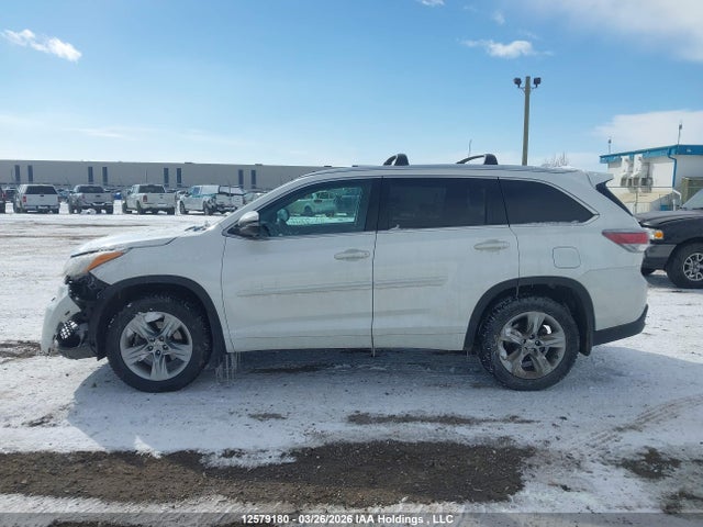 12579180 :رقم المزاد ، 5TDDKRFH5FS181356 vin ، 2015 Toyota Highlander Limited/ltd Platinum مزاد بيع