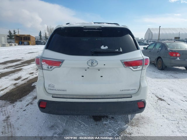 12579180 :رقم المزاد ، 5TDDKRFH5FS181356 vin ، 2015 Toyota Highlander Limited/ltd Platinum مزاد بيع