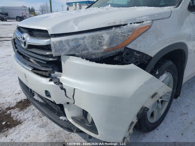 12579180 :رقم المزاد ، 5TDDKRFH5FS181356 vin ، 2015 Toyota Highlander Limited/ltd Platinum مزاد بيع