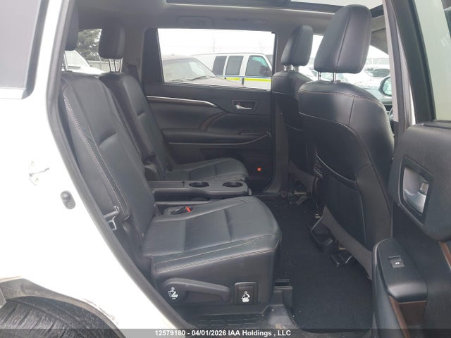 12579180 :رقم المزاد ، 5TDDKRFH5FS181356 vin ، 2015 Toyota Highlander Limited/ltd Platinum مزاد بيع