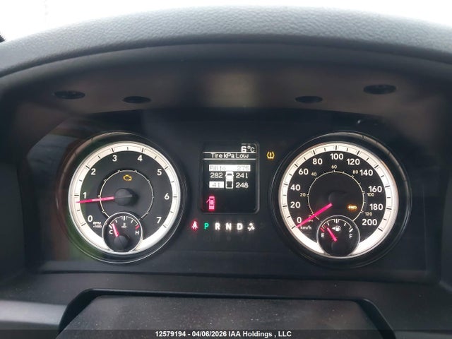 12579194 :رقم المزاد ، 1C6RR7FG4JS157490 vin ، 2018 Ram 1500 St مزاد بيع