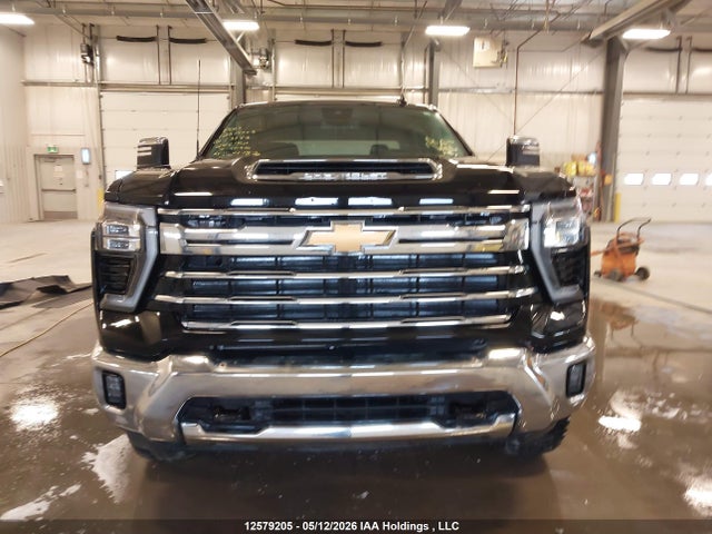 2GC4YPEY3R1135976 Chevrolet Silverado 2500hd Ltz
