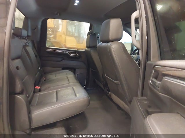 2GC4YPEY3R1135976 Chevrolet Silverado 2500hd Ltz