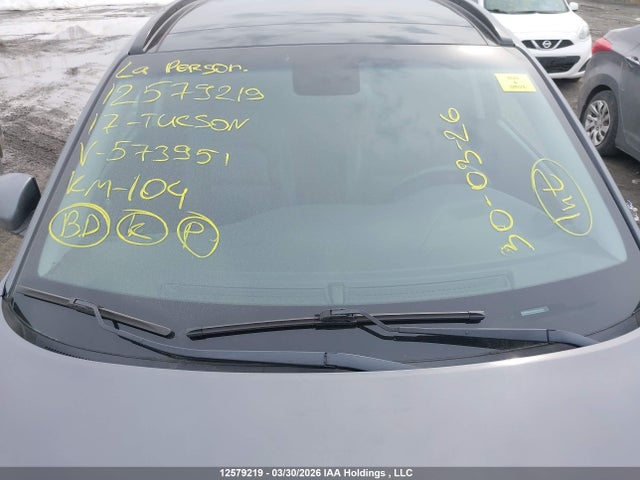 KM8J33A42HU573951 Hyundai Tucson Limited/sport And Eco/se