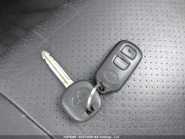 2004 Toyota Rav4 მანქანა იყიდება აუქციონზე, vin: JTEHD20V646005118, აუქციონის ნომერი: 12579269