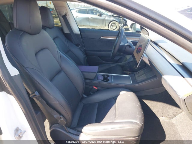 Продажа на аукционе авто 2022 Tesla Model 3, vin: 5YJ3E1EB0NF332706, номер лота: 12579301
