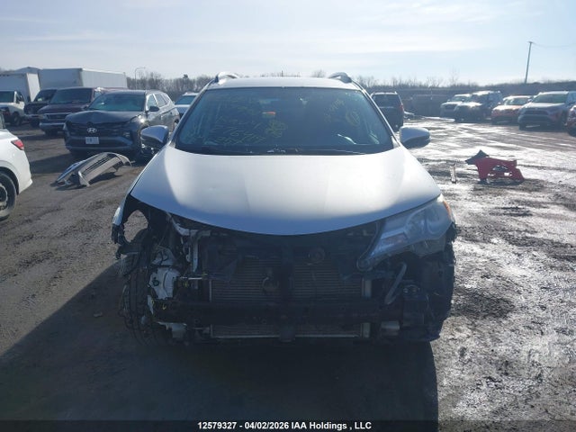2T3BFREV5FW276419 Toyota RAV4 LE