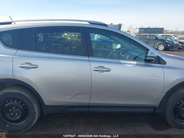 2T3BFREV5FW276419 Toyota RAV4 LE