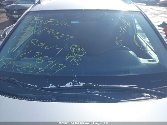 2T3BFREV5FW276419 Toyota RAV4 LE