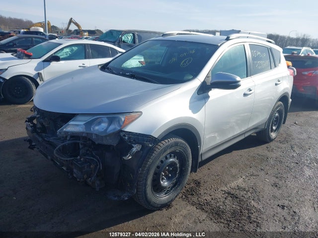 2T3BFREV5FW276419 Toyota RAV4 LE