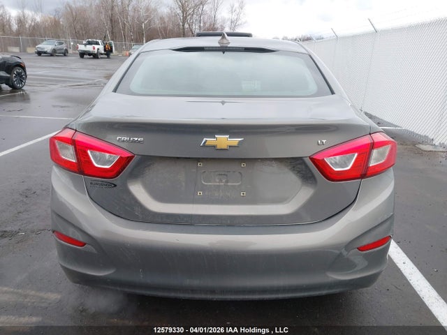 1G1BE5SMXJ7186882 Chevrolet Cruze