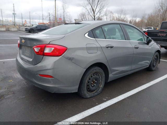 1G1BE5SMXJ7186882 Chevrolet Cruze