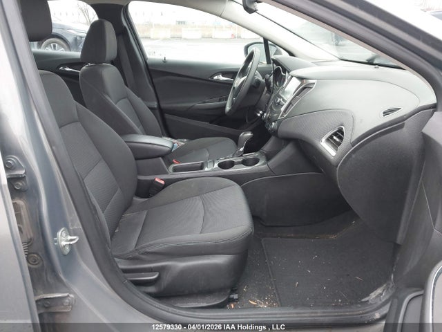 1G1BE5SMXJ7186882 Chevrolet Cruze