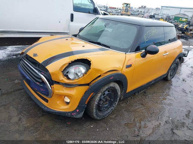 Mini 3 Door Cooper 2017 WMWXP5C54H2D16029 Image 2