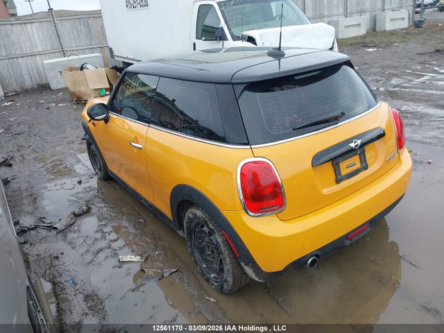 Mini 3 Door Cooper 2017 WMWXP5C54H2D16029 Image 3