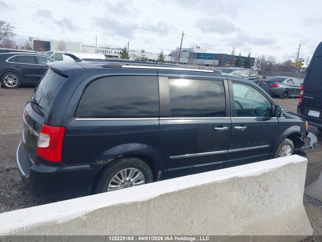 2C4RC1GGXER387760 Chrysler Town &amp; Country Limited