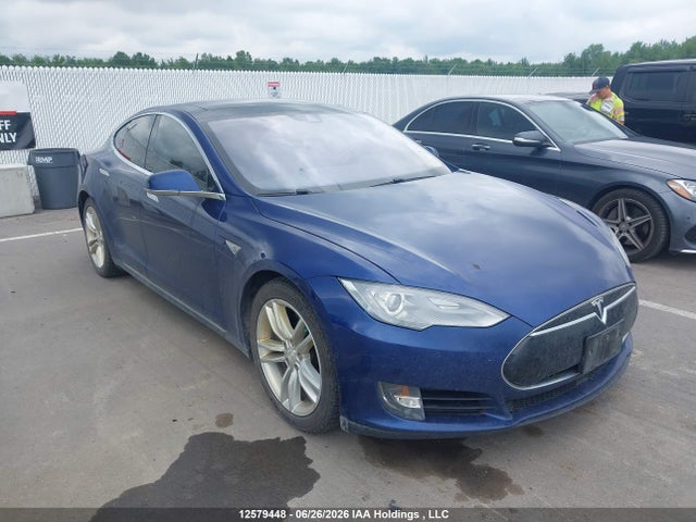 Продажа на аукционе авто 2015 Tesla Model S 70d, vin: 5YJSA1S21FF097178, номер лота: 12579448