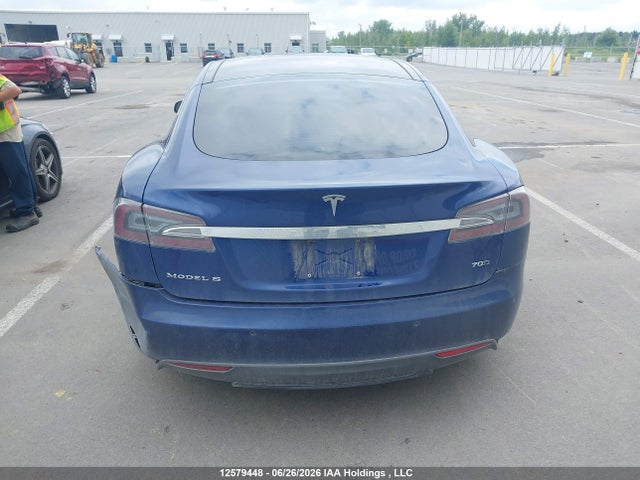 2015 Tesla Model S 70d მანქანა იყიდება აუქციონზე, vin: 5YJSA1S21FF097178, აუქციონის ნომერი: 12579448