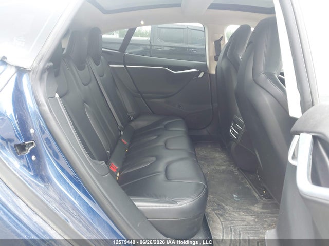 2015 Tesla Model S 70d მანქანა იყიდება აუქციონზე, vin: 5YJSA1S21FF097178, აუქციონის ნომერი: 12579448