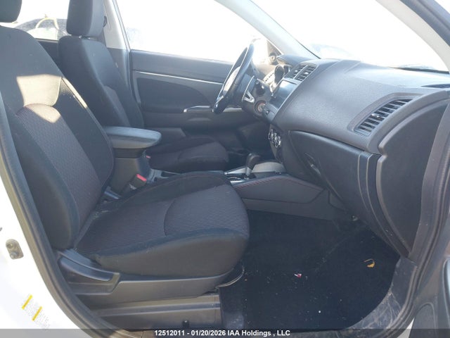 JA4AJ4AW1JZ600674 Mitsubishi RVR