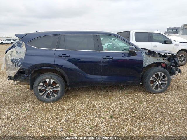 Продажа на аукционе авто 2021 Toyota Highlander Xle, vin: 5TDGZRBHXMS528899, номер лота: 12579489