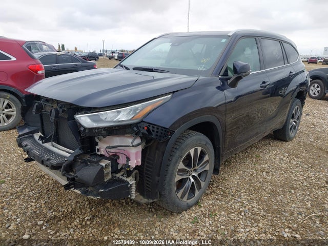 Продажа на аукционе авто 2021 Toyota Highlander Xle, vin: 5TDGZRBHXMS528899, номер лота: 12579489