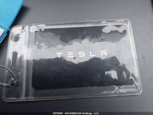 2024 Tesla Model Y Long Range მანქანა იყიდება აუქციონზე, vin: LRWYGDEE8RC670074, აუქციონის ნომერი: 12579497