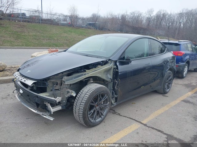 2024 Tesla Model Y Long Range მანქანა იყიდება აუქციონზე, vin: LRWYGDEE8RC670074, აუქციონის ნომერი: 12579497
