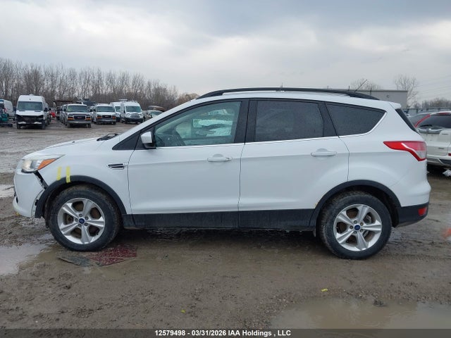 1FMCU9GX8GUA46618 Ford Escape